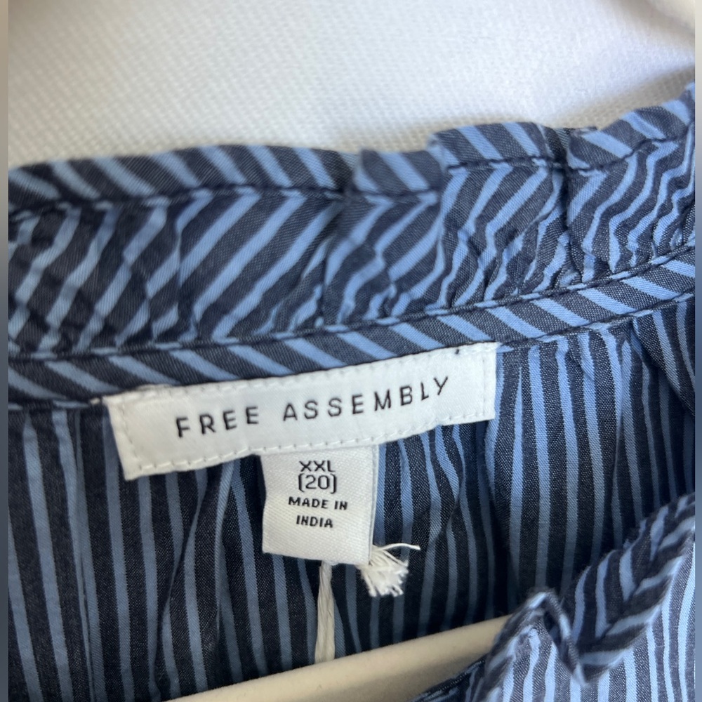 Striped Ruffle Sleeve Blouse. NWT XXL - Picture 6 of 7